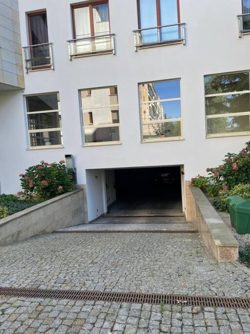 Butas Cozy, Bright Apartment, Garage, Mokotow